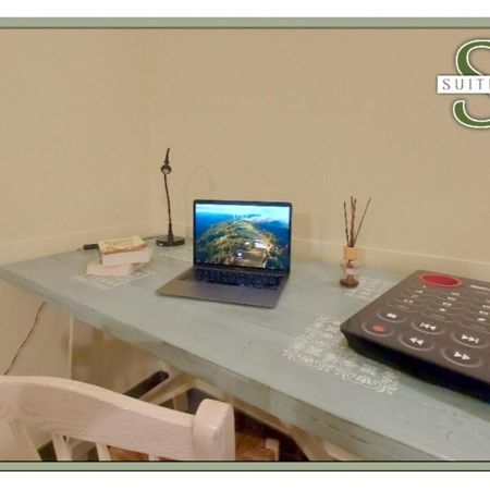Suite Cobega Appartamento In Centro Citta ตารันโต ภายนอก รูปภาพ